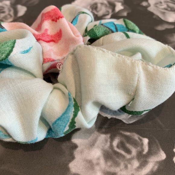 🌻 4/$20Hair tie/ Hair scrunchie/ Spring - Picture 4 of 7